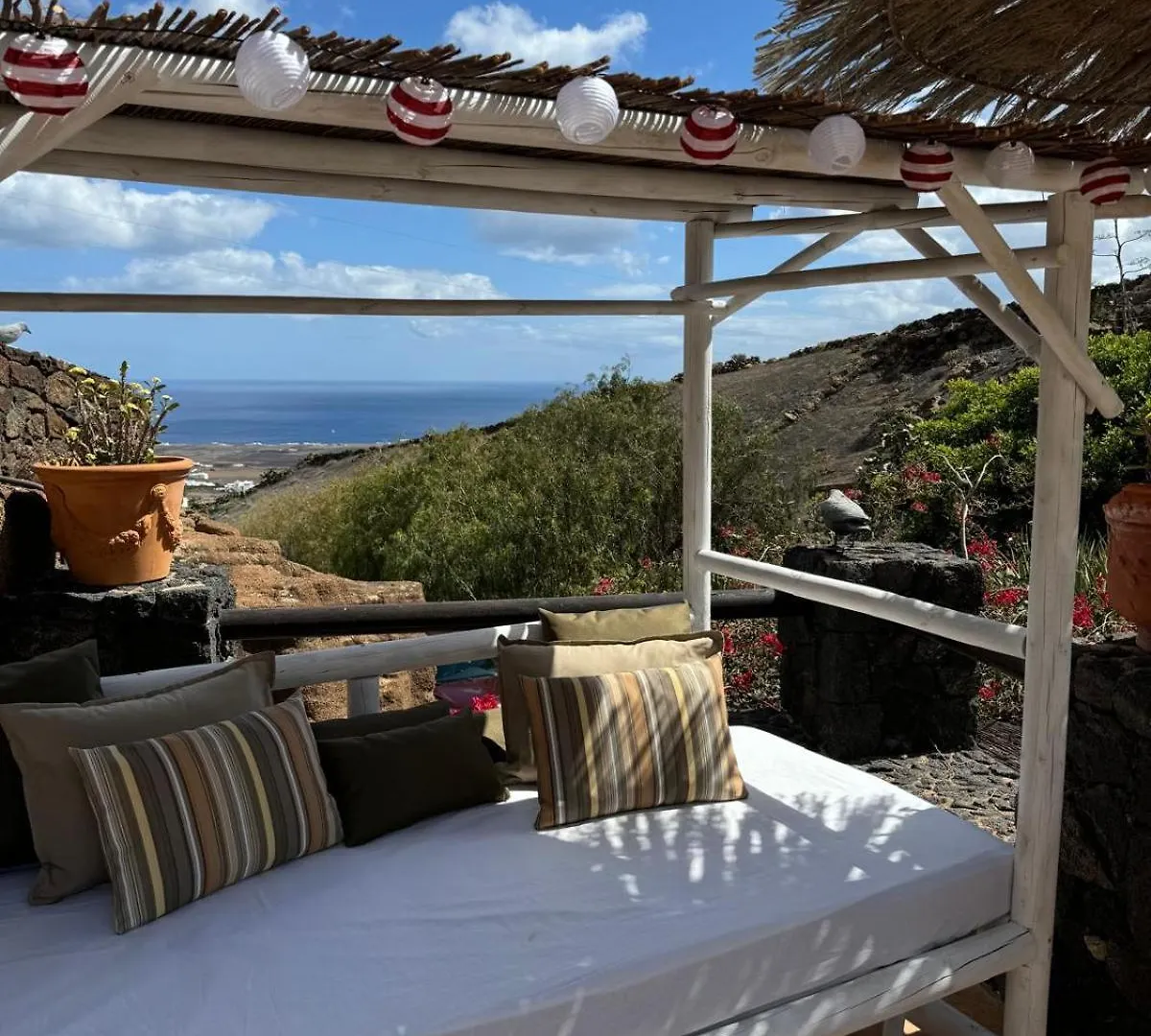 Castillo Lanzarote Villa Bailey - Luxury Villa - Pet Friendly With Heated Pool La Asomada